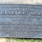 Placa en el Monumento del Padre Núñez en el Parque de Coronado