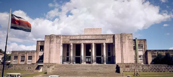 Antecedentes históricos de la Universidad de Costa Rica