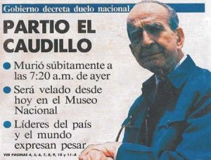 Portada del periódico La Nación, anunciando la muerte del Caudillo.