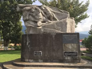 Monumento a los Caídos