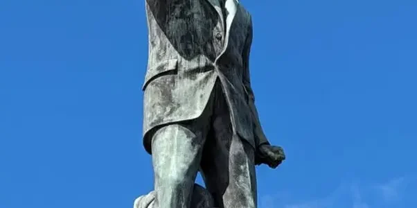 El simbólico Guayacán El simbólico Guayacán