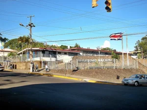Universidad Nacional